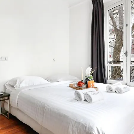 Hawkins Park View In Daire Paris